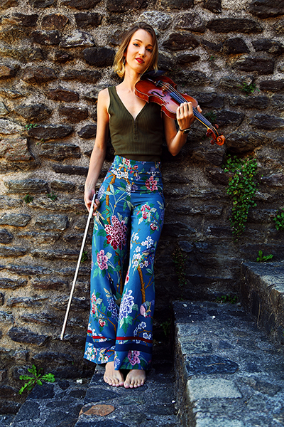 photo de Perrine Bakubama - violoniste - violon - jazz - mariage - concert - Lyon - orchestre symphonique